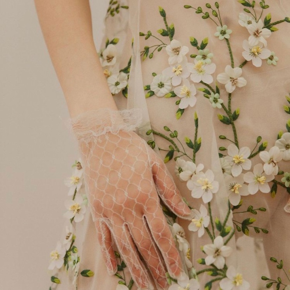 Meet your Posher, Frilly Findings